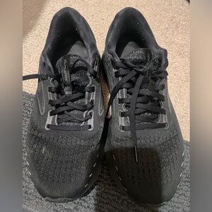 Brooks Men's Black Athletic Shoes